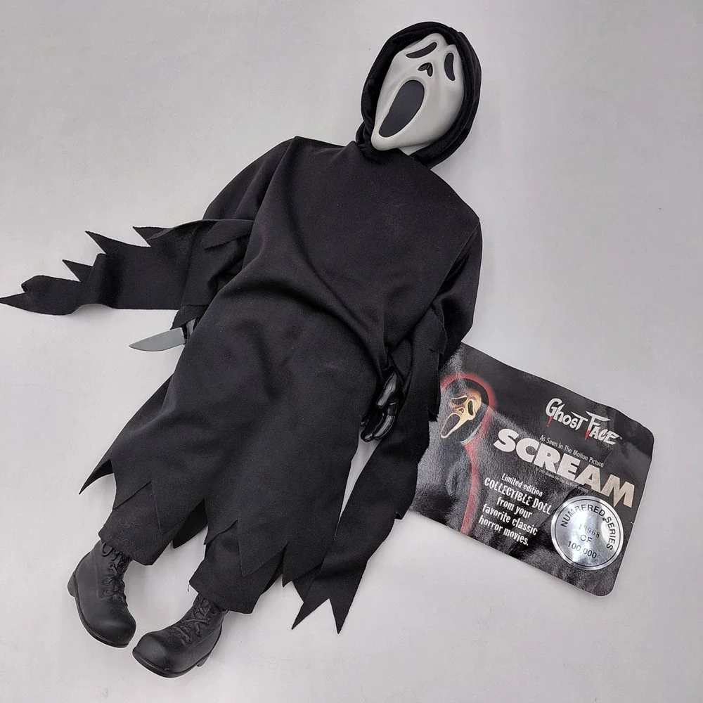 Vtg 90s Scream Ghost Face Horror Doll Figure Spencers 1997 Halloween Numbered